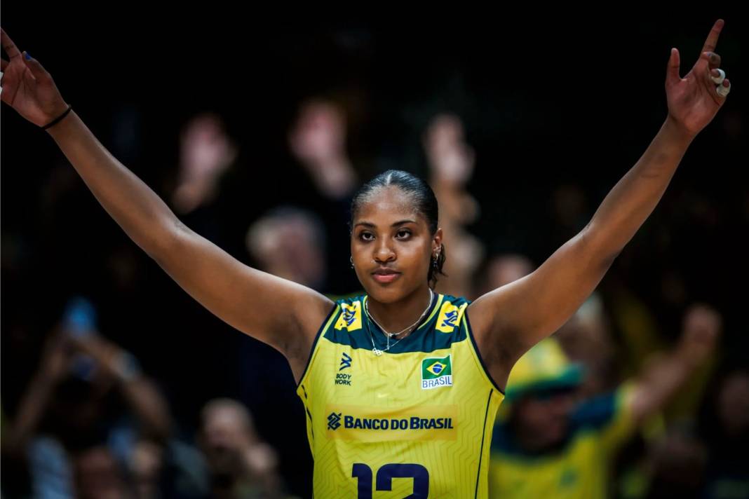 Fenerbahçeli oyuncu Türkiye'yi yıktı 7